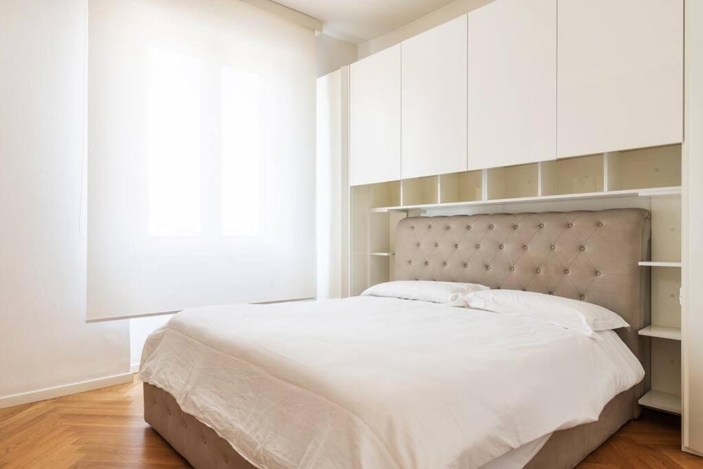Bilocale Vista Sul Duomo Di Milano Apartamento Exterior foto